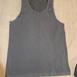 Lululemon’s men’s tank top